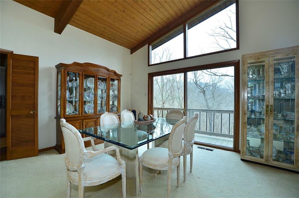 32 Club Road Carnegie, PA 15106 - Photo 7 of 24 Sunlight filled dining room