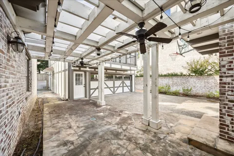 a view of a dirt garage