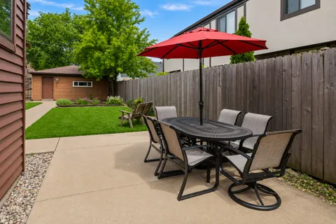 $799,000 | 1754 Henley Street, Glenview, IL 60025