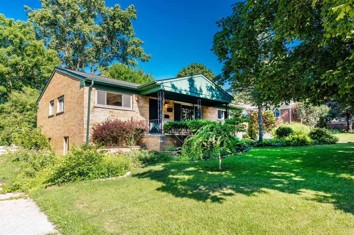 2276 Medford Road Ann Arbor, MI 48104 - Photo 2 of 40 Photo 2