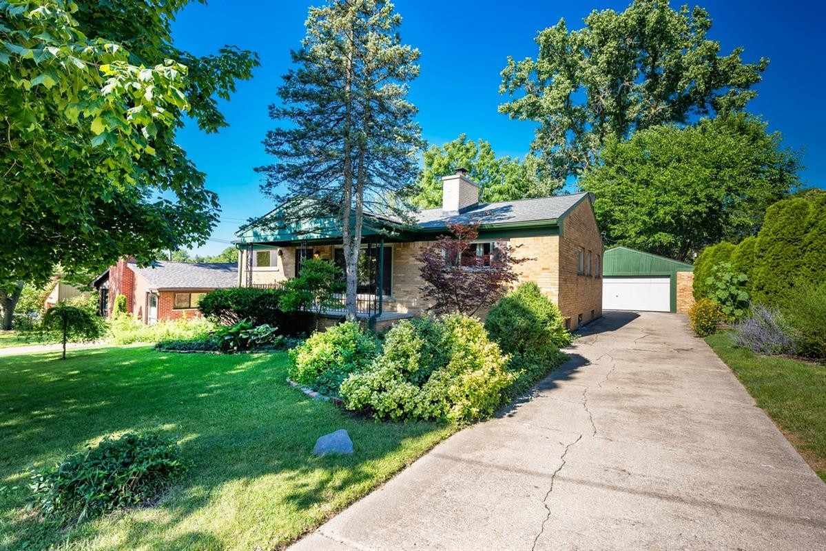 2276 Medford Road Ann Arbor, MI 48104 - Photo 3 of 40 Photo 3