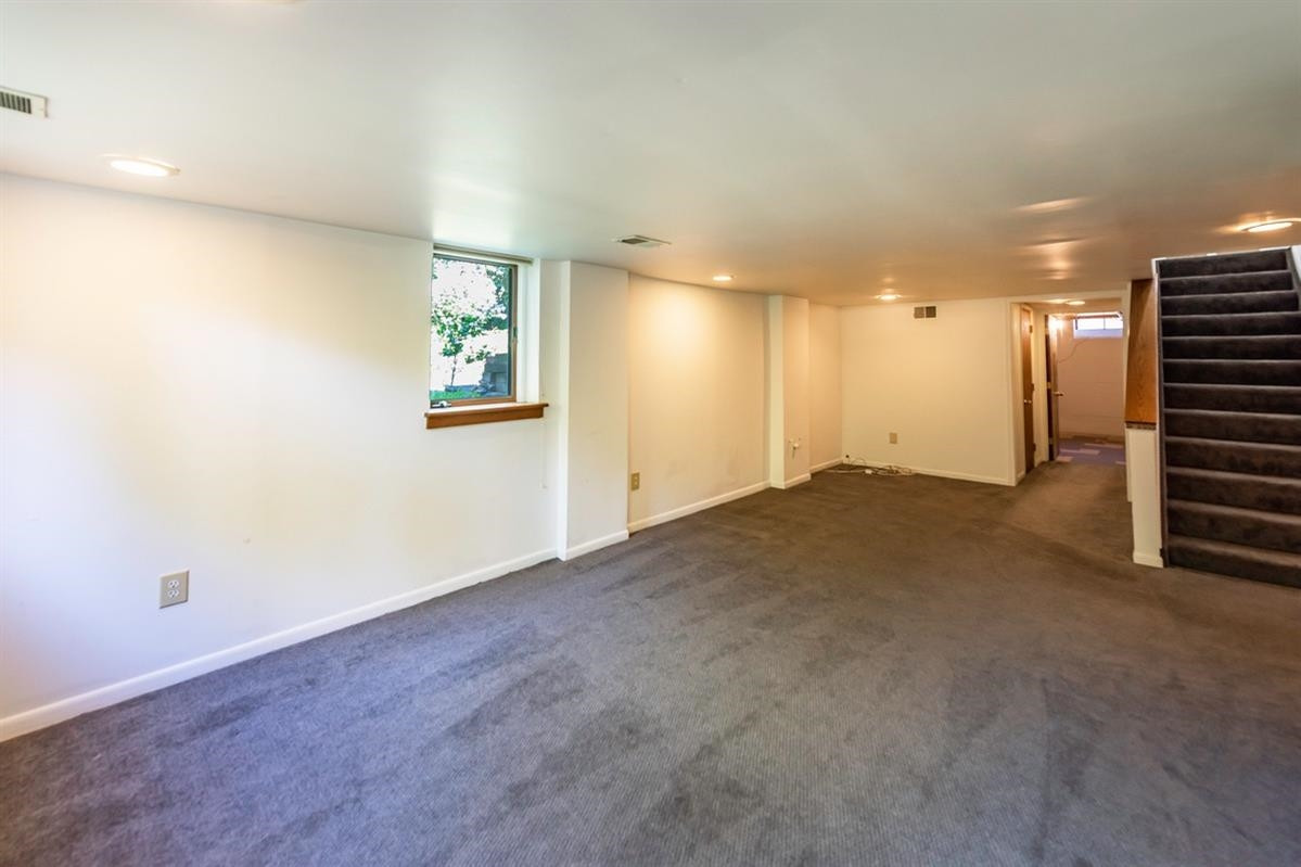 2276 Medford Road Ann Arbor, MI 48104 - Photo 31 of 40 Photo 31