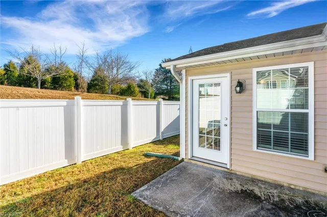 $285,900 | 693 Ansley Way, High Point, NC 27265