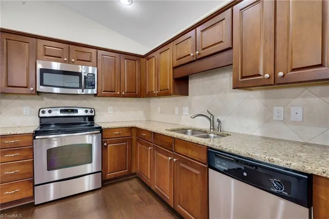 $285,900 | 693 Ansley Way, High Point, NC 27265