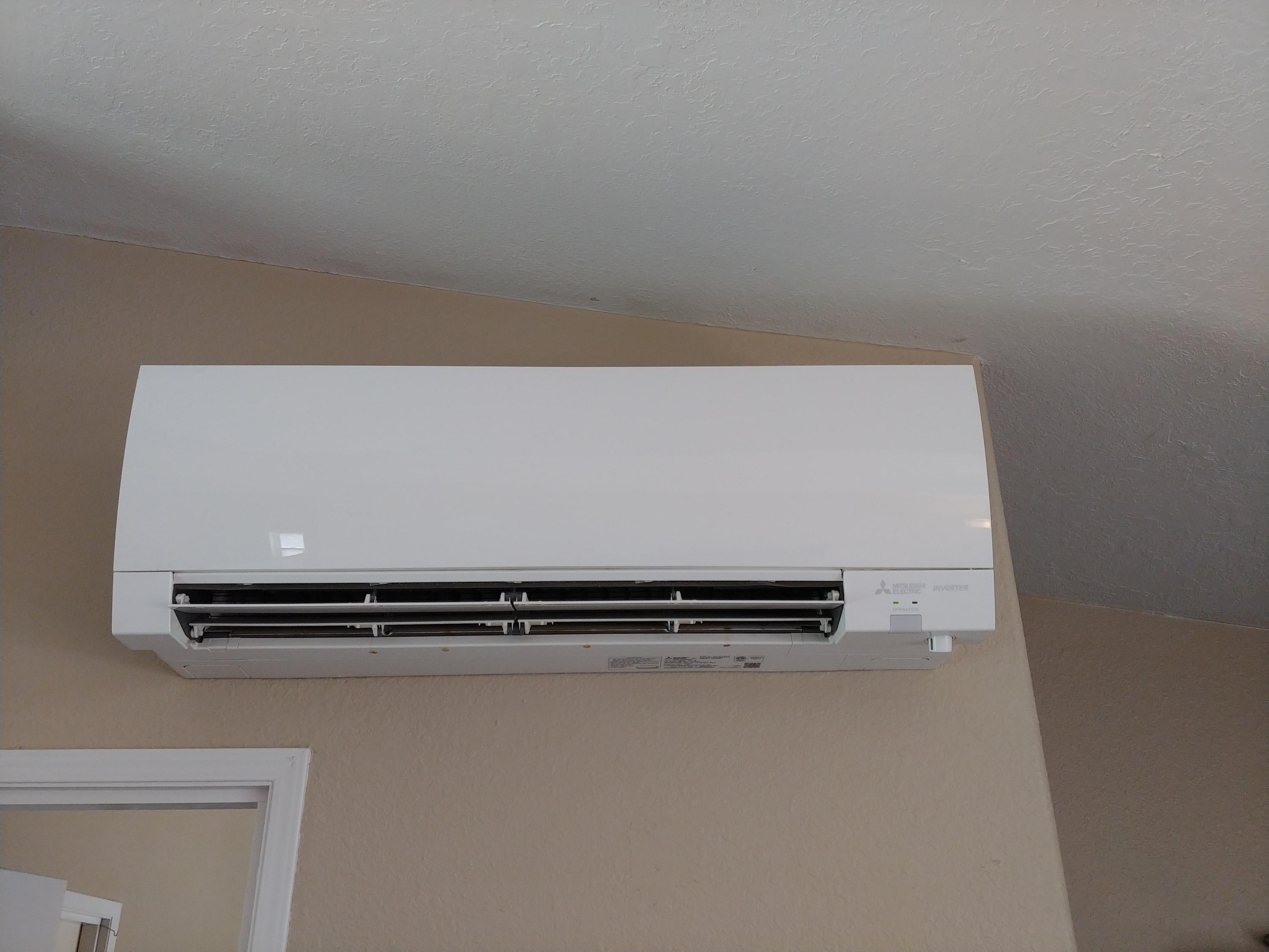 19135 Rustic Canyon Road Bend, OR 97702 - Photo 8 of 30 Mini split in LR provides heat and A/C