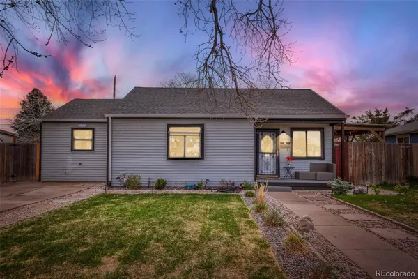 $395,000 | 970 Nile Street, Aurora, CO 80010