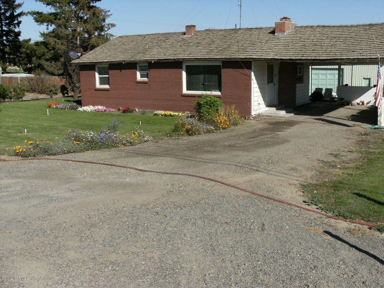 1011 Appleway Road Grandview, WA 98930 - Photo 1 of 10 appleway