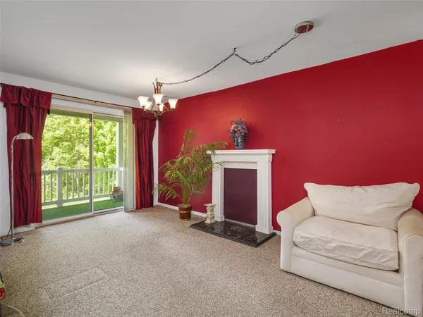 $220,000 | 1127 South Lake Drive, Unit 206, Novi, MI 48377