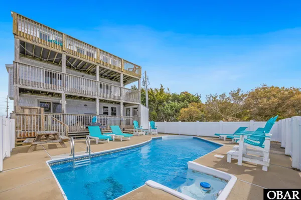 $1,499,000 | 25522 North Carolina Highway 12, Waves, NC 27982