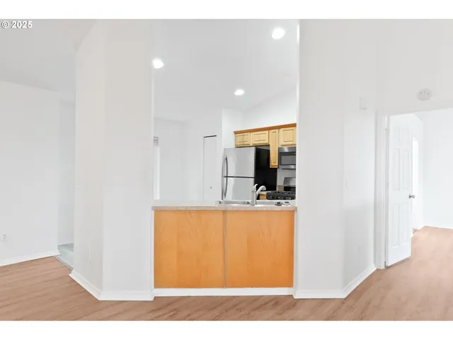 $746,000 | 3047 Wallace Road Northwest, Salem, OR 97304