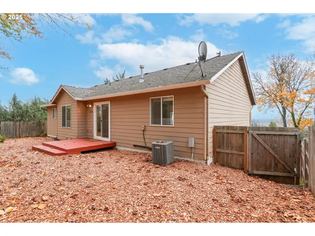 $746,000 | 3047 Wallace Road Northwest, Salem, OR 97304