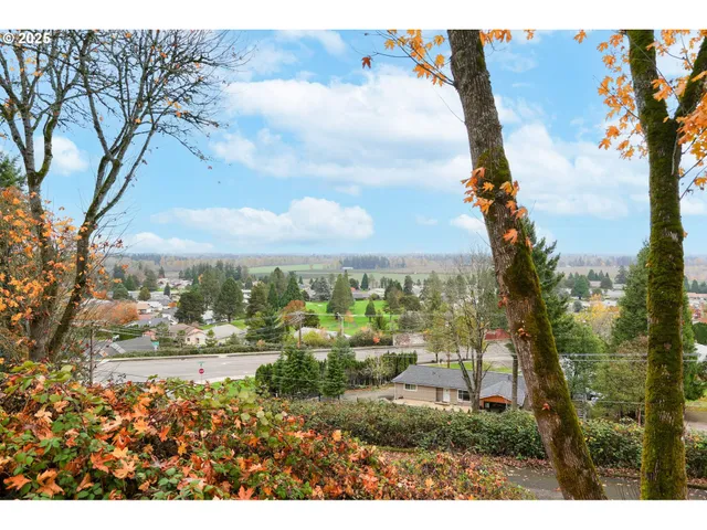 $746,000 | 3047 Wallace Road Northwest, Salem, OR 97304