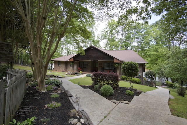 101 Weeks Way Westminster, SC 29693 - Photo 1 of 1 Gallery Image 1