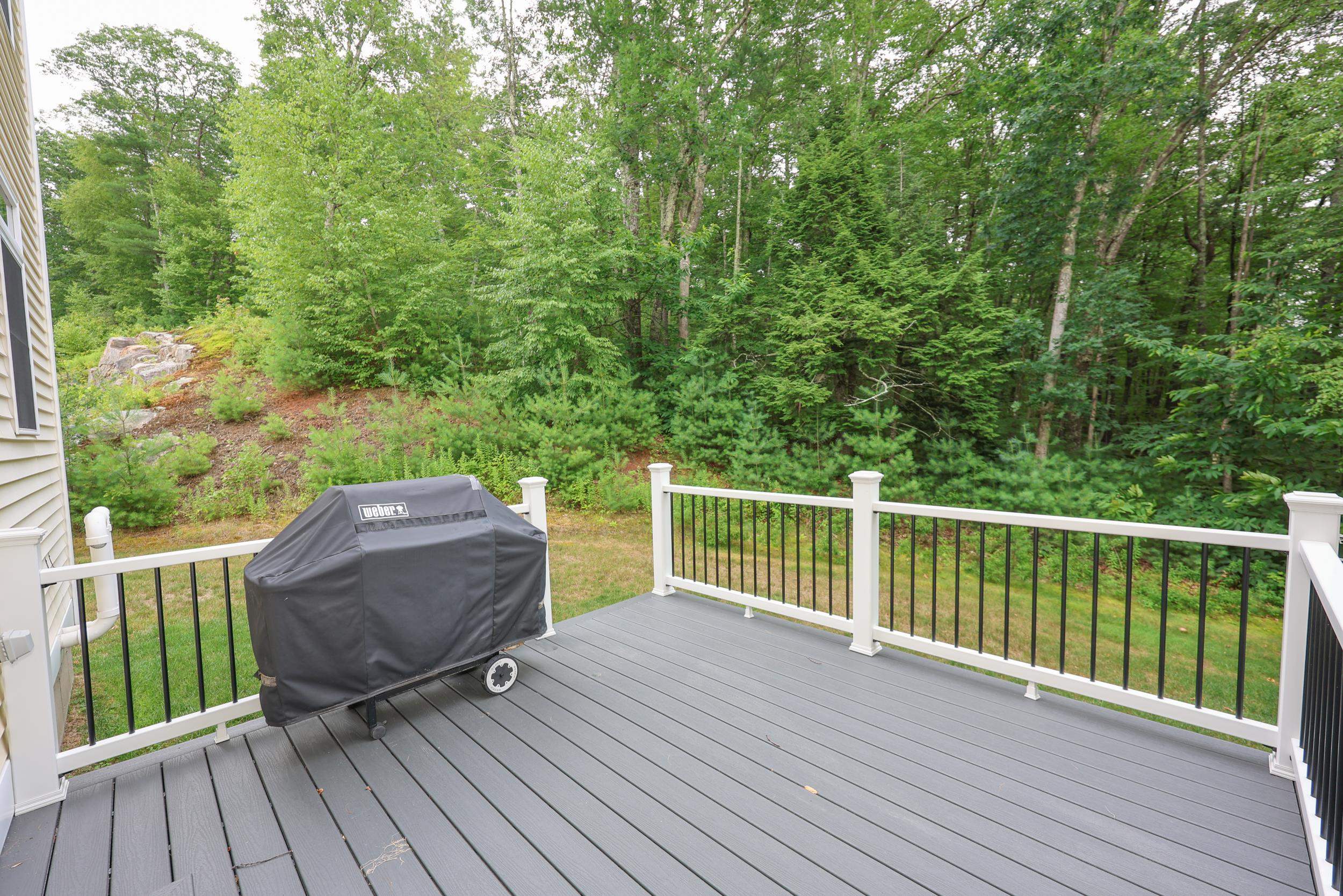 61 Grapevine Road Bedford, NH 03110 - Photo 6 of 54 Gallery Image 6
