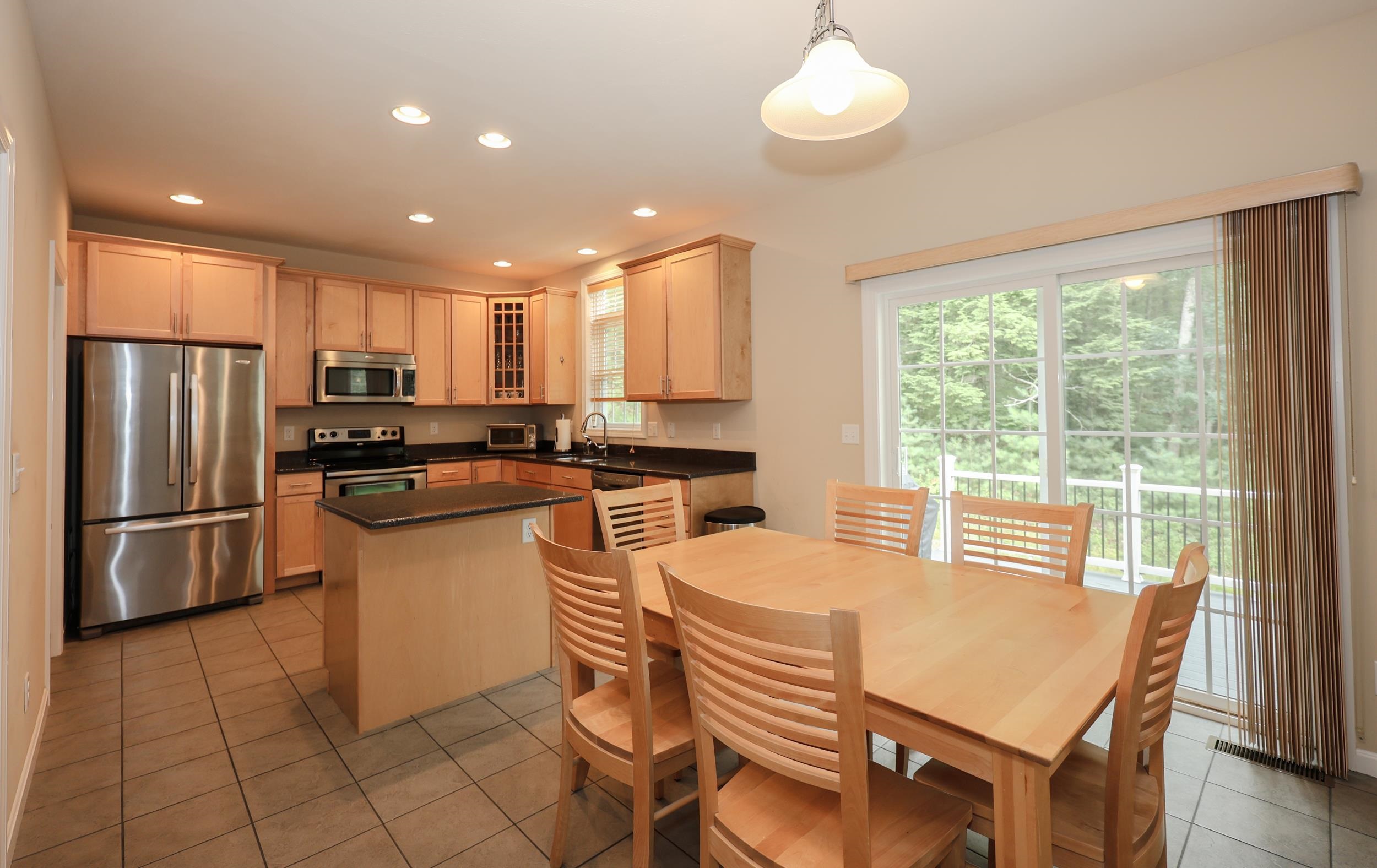 61 Grapevine Road Bedford, NH 03110 - Photo 9 of 54 Gallery Image 9