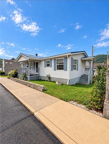 $130,000 | 121 Locust Street, Johnstown, PA 15909