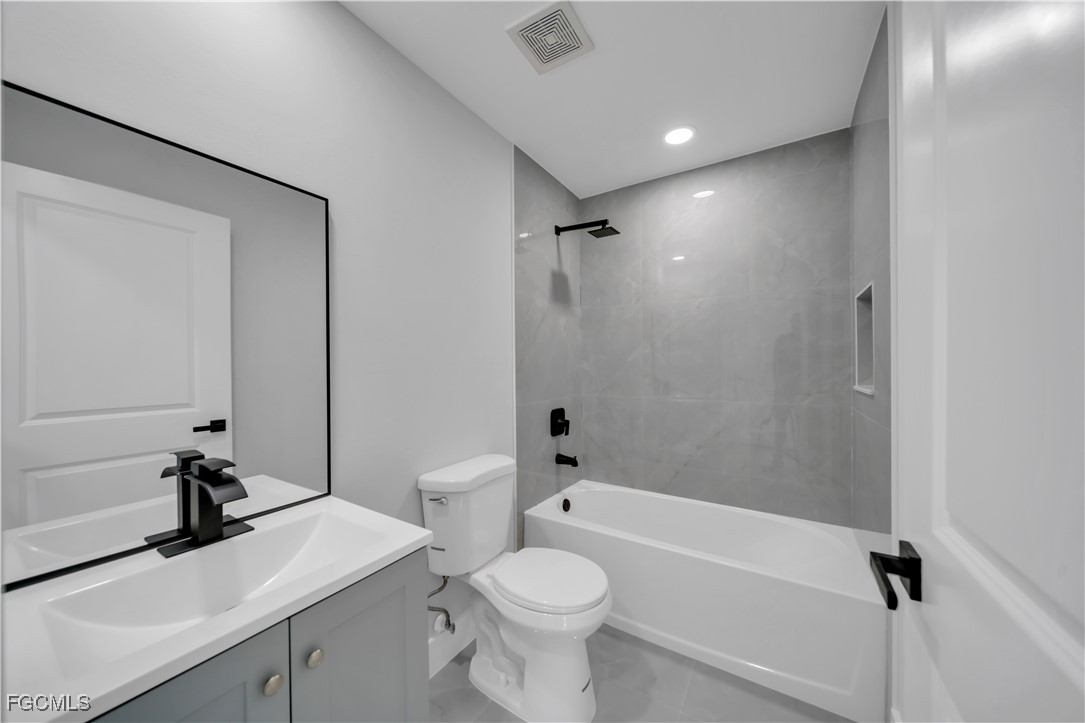 951 Filbert Street Lehigh Acres, FL 33974 - Photo 12 of 14 Gallery Image 12