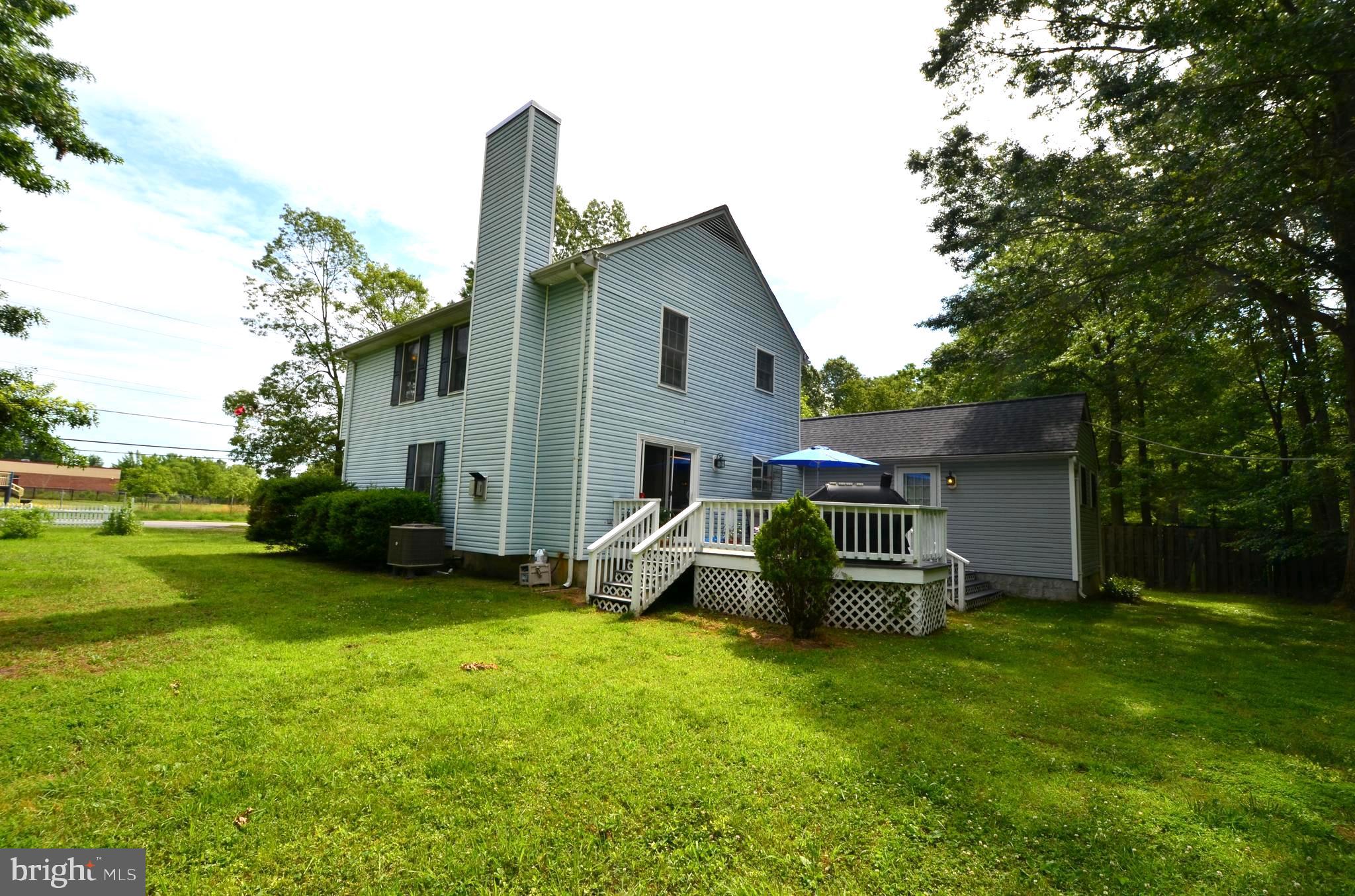 1527 Snug Harbor Road Shady Side, MD 20764 - Photo 2 of 39 Rear exterior