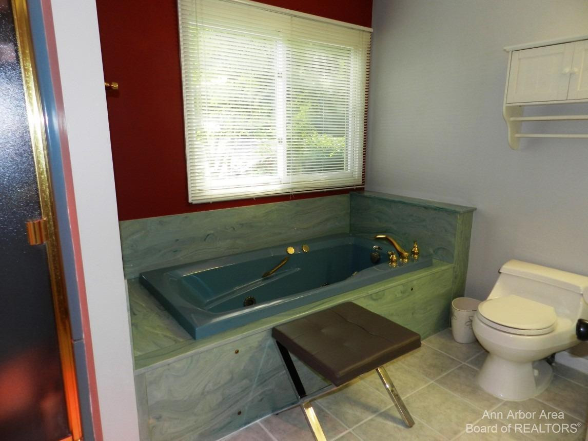 64 North Kellogg Road Howell, MI 48843 - Photo 29 of 65 Photo 29