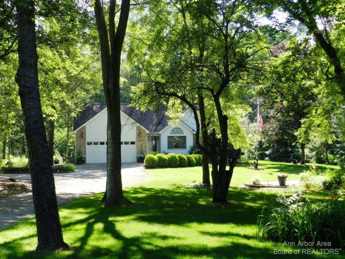 64 North Kellogg Road Howell, MI 48843 - Photo 49 of 65 Photo 49