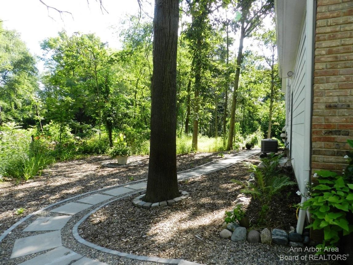 64 North Kellogg Road Howell, MI 48843 - Photo 52 of 65 Photo 52