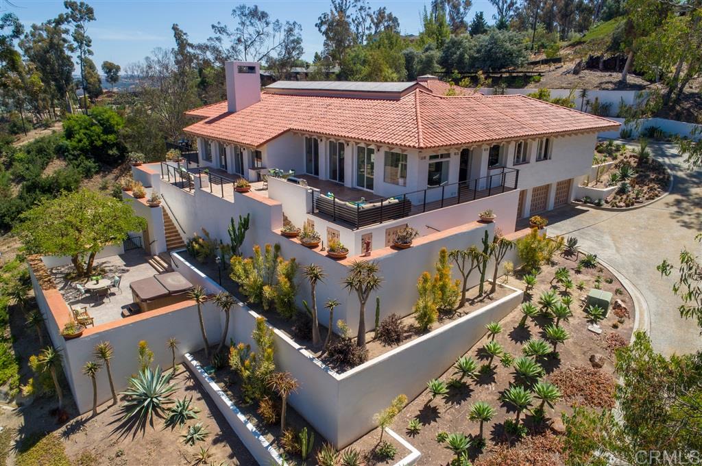 15740 Puerta Del Sol Rancho Santa Fe, CA 92067 - Photo 2 of 25