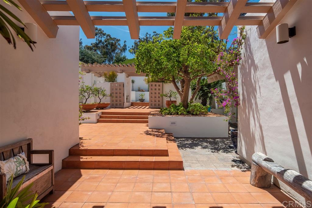 15740 Puerta Del Sol Rancho Santa Fe, CA 92067 - Photo 18 of 25