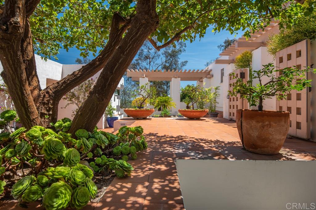 15740 Puerta Del Sol Rancho Santa Fe, CA 92067 - Photo 19 of 25