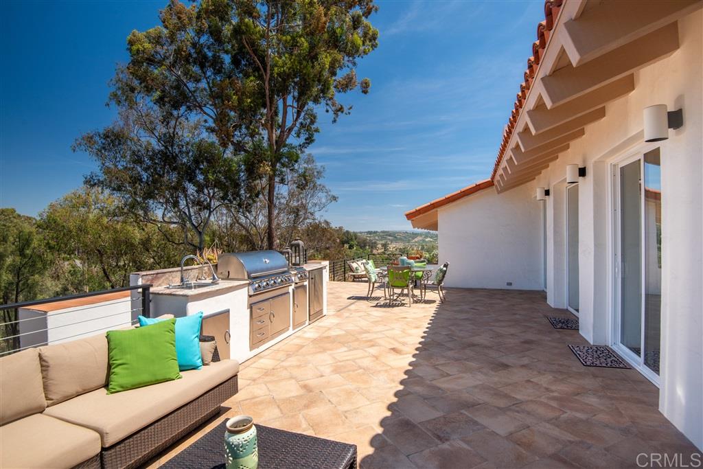 15740 Puerta Del Sol Rancho Santa Fe, CA 92067 - Photo 21 of 25