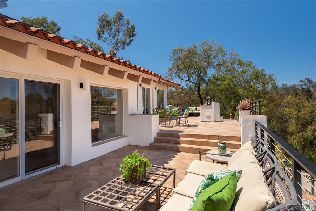 15740 Puerta Del Sol Rancho Santa Fe, CA 92067 - Photo 23 of 25