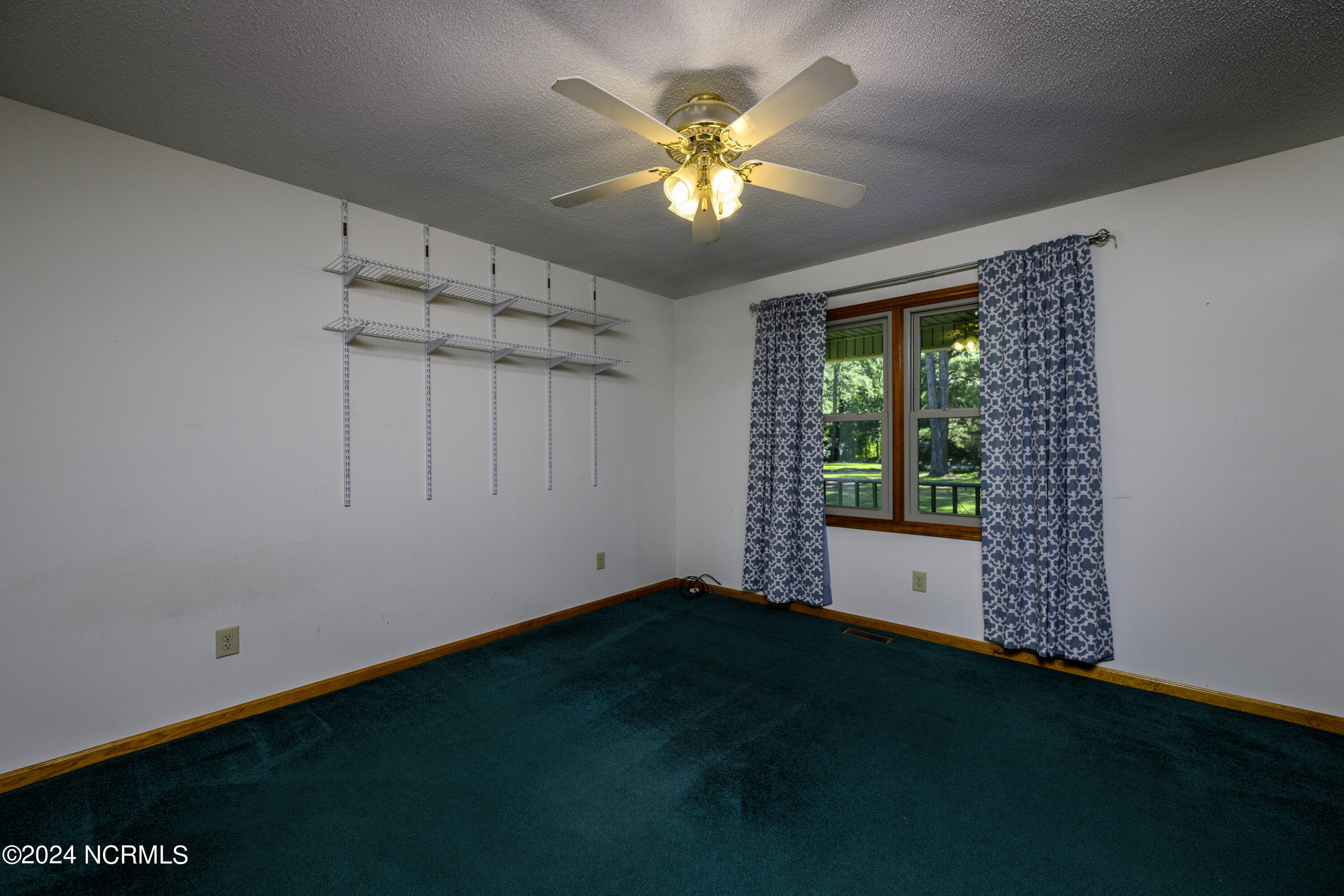 820 New Liberty Road New Bern, NC 28562 - Photo 23 of 73 1st Floor Bedroom