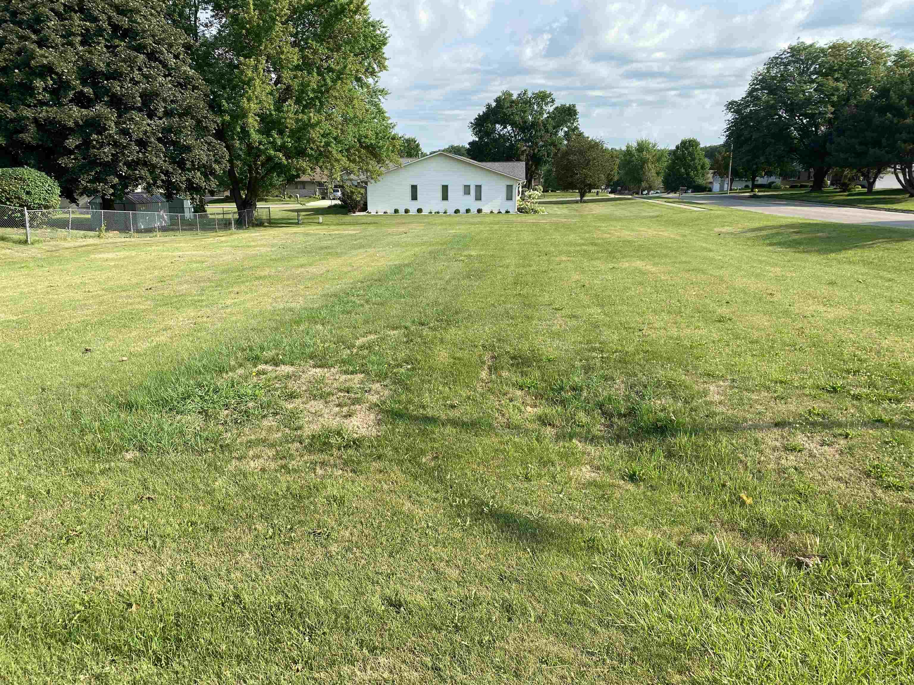 1902 Devon Court Freeport, IL 61032 - Photo 2 of 3