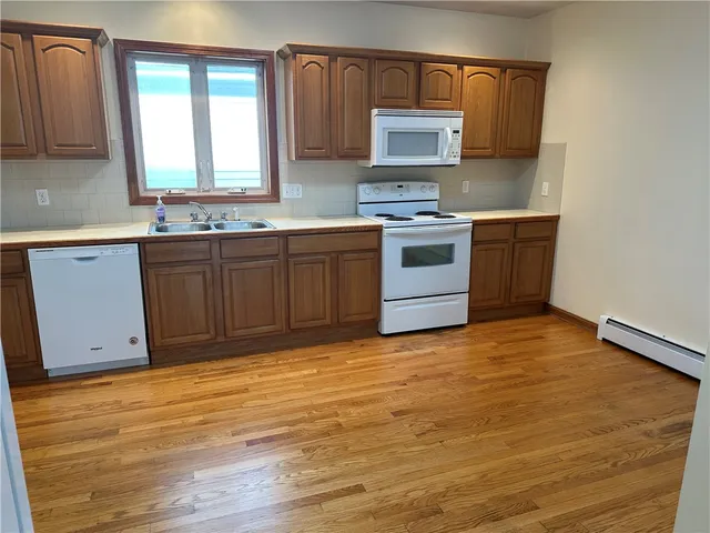 $2,000 | 471 Wood Street, Bristol, RI 02809