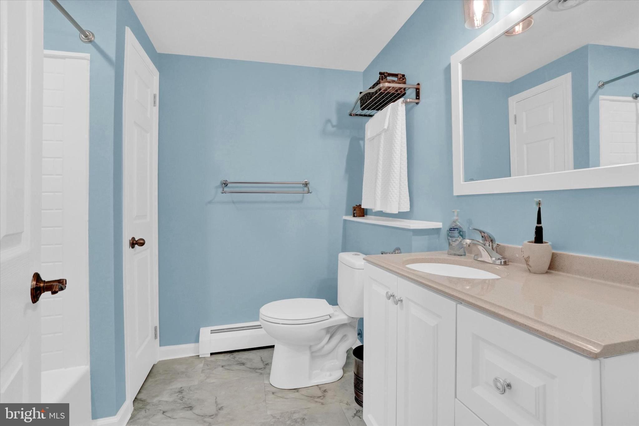 12607 Stamper Road Brogue, PA 17309 - Photo 24 of 28 Hall Bath