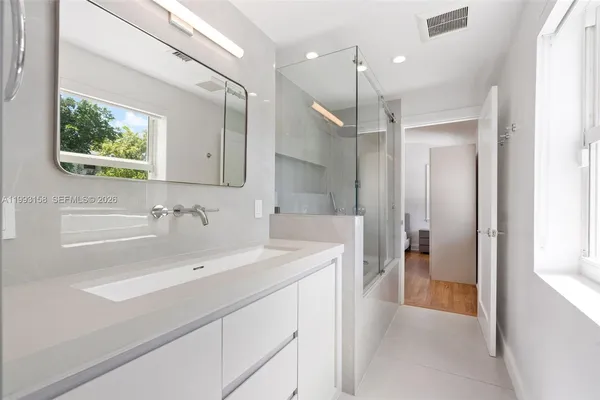 $19,500 | 634 West 47th Street, Miami Beach, FL 33140