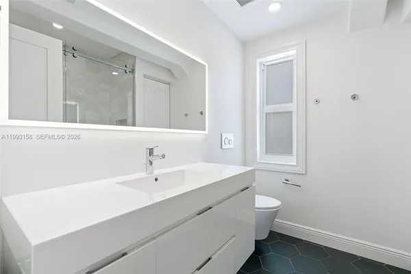 $19,500 | 634 West 47th Street, Miami Beach, FL 33140