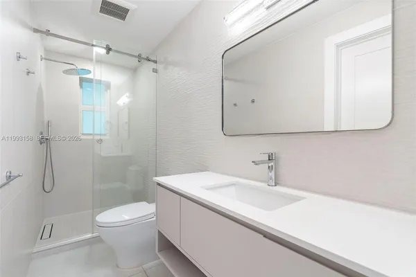 $19,500 | 634 West 47th Street, Miami Beach, FL 33140