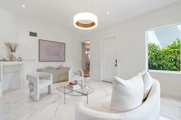 $19,500 | 634 West 47th Street, Miami Beach, FL 33140