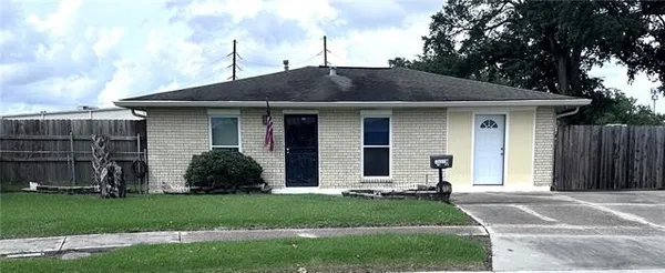 $195,000 | 1013 Sandalwood Drive, Harvey, LA 70058