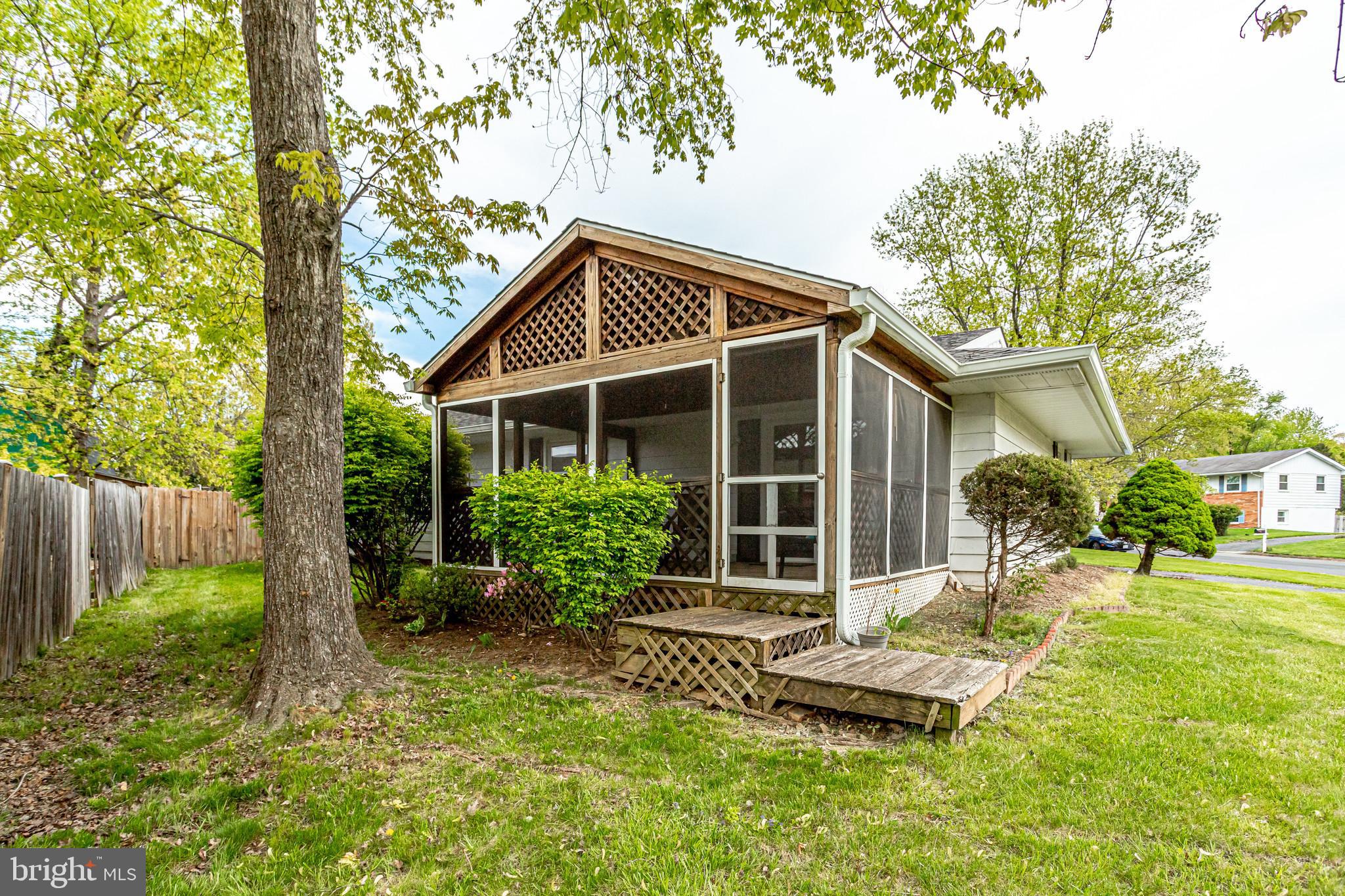 605 East Roanoke Road Sterling, VA 20164 - Photo 33 of 34 Gallery Image 33