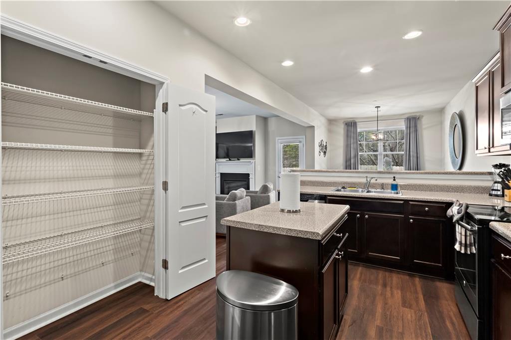 189 Dunleith Parkway Southwest Marietta, GA 30008 - Photo 11 of 28