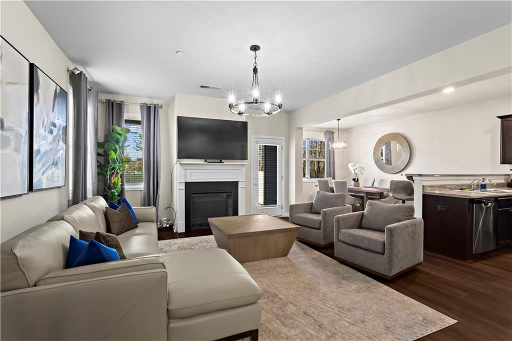 189 Dunleith Parkway Southwest Marietta, GA 30008 - Photo 3 of 28