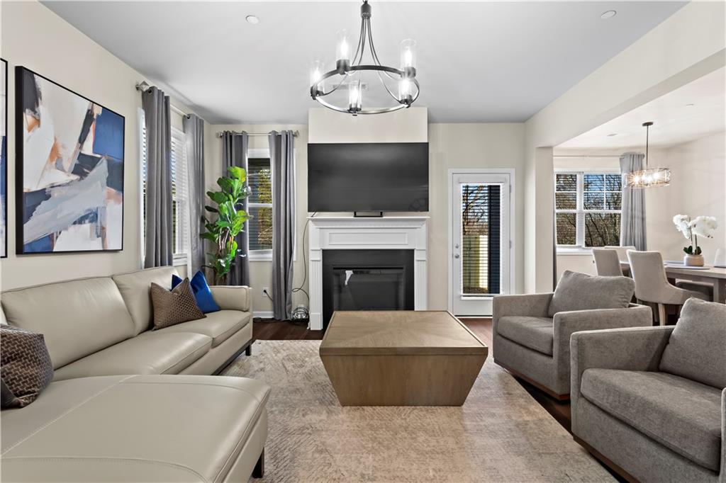 189 Dunleith Parkway Southwest Marietta, GA 30008 - Photo 4 of 28