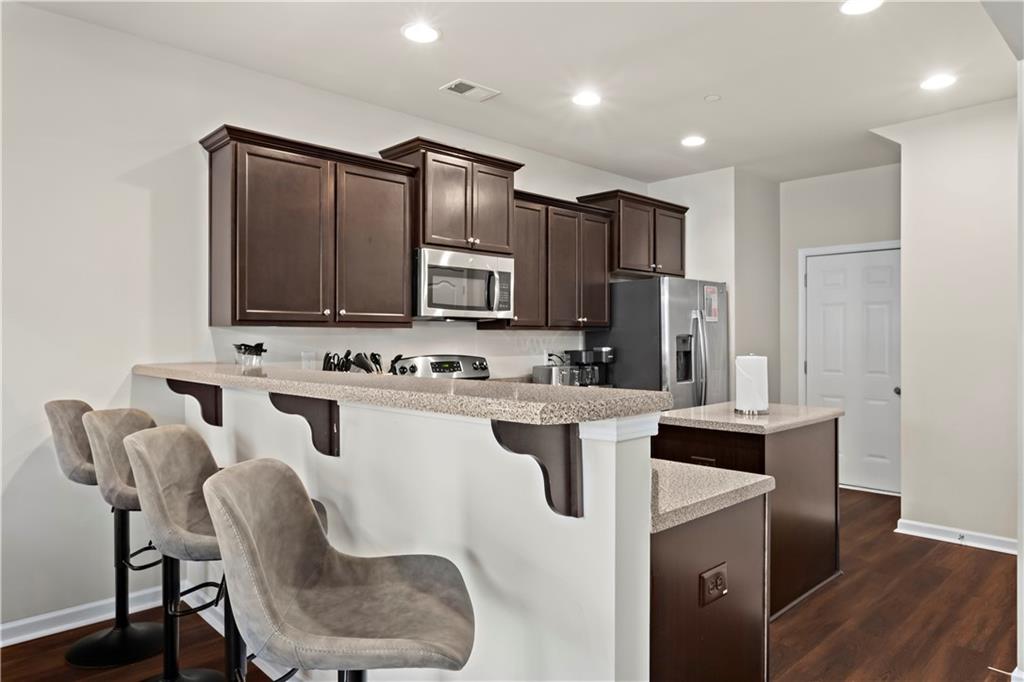 189 Dunleith Parkway Southwest Marietta, GA 30008 - Photo 7 of 28