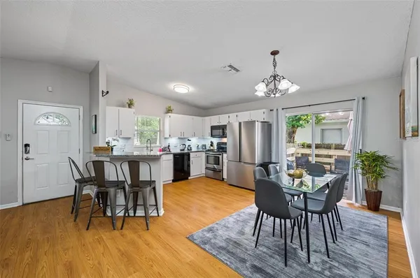 $2,997 | 212 West South Avenue, Tampa, FL 33603