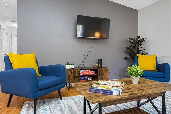 $2,997 | 212 West South Avenue, Tampa, FL 33603