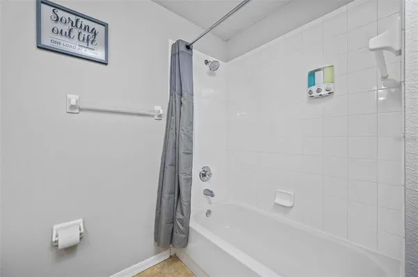 $2,997 | 212 West South Avenue, Tampa, FL 33603