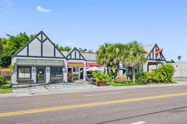 $2,997 | 212 West South Avenue, Tampa, FL 33603