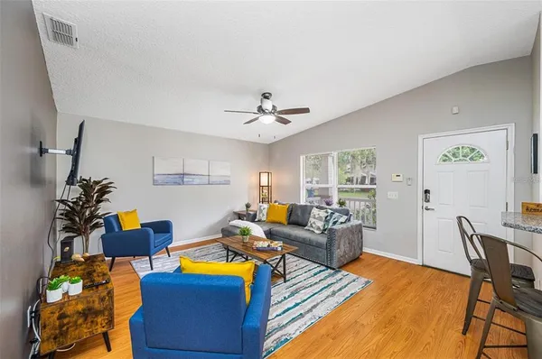 $2,997 | 212 West South Avenue, Tampa, FL 33603