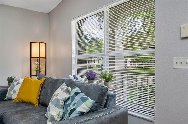 $2,997 | 212 West South Avenue, Tampa, FL 33603